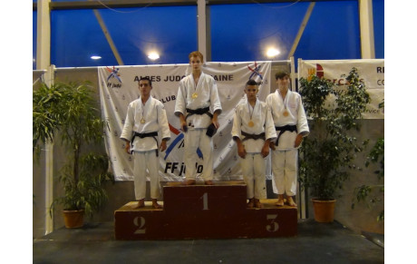 ALEXANDRE 1er et HUGO 3ème AU TOURNOI DE FONTAINE (38)